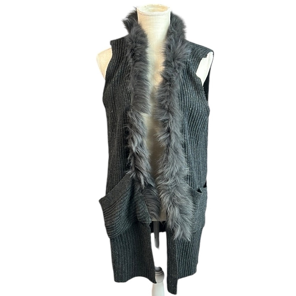 Monroe & Main Sleeveless Cardigan Sweater Gray Faux Fur Womens Size L